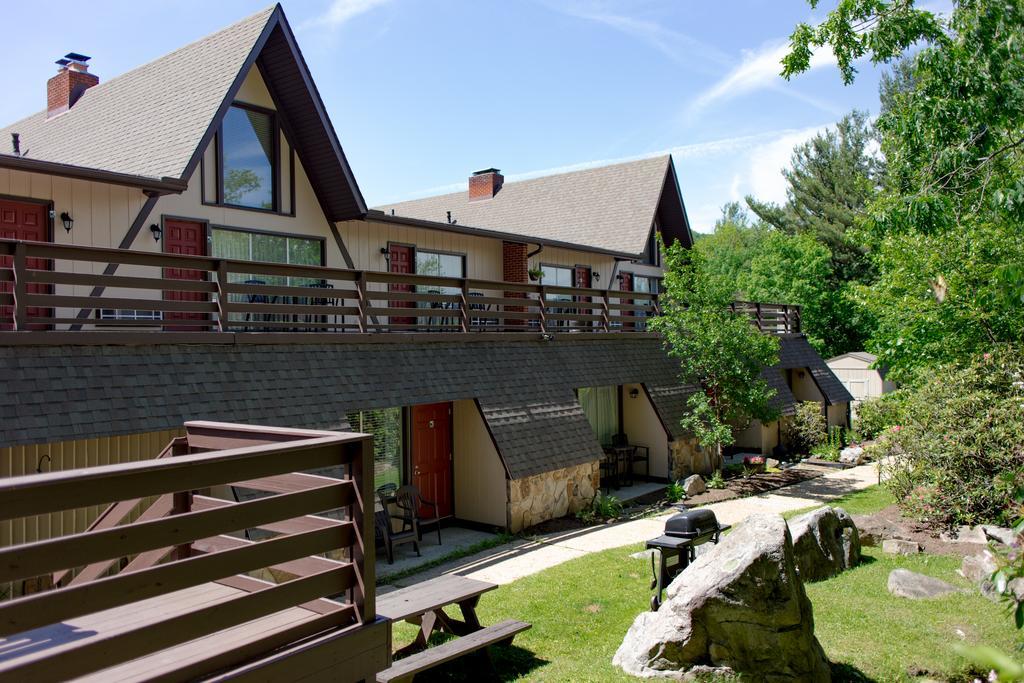 Inn At Deep Creek Oakland Exteriör bild
