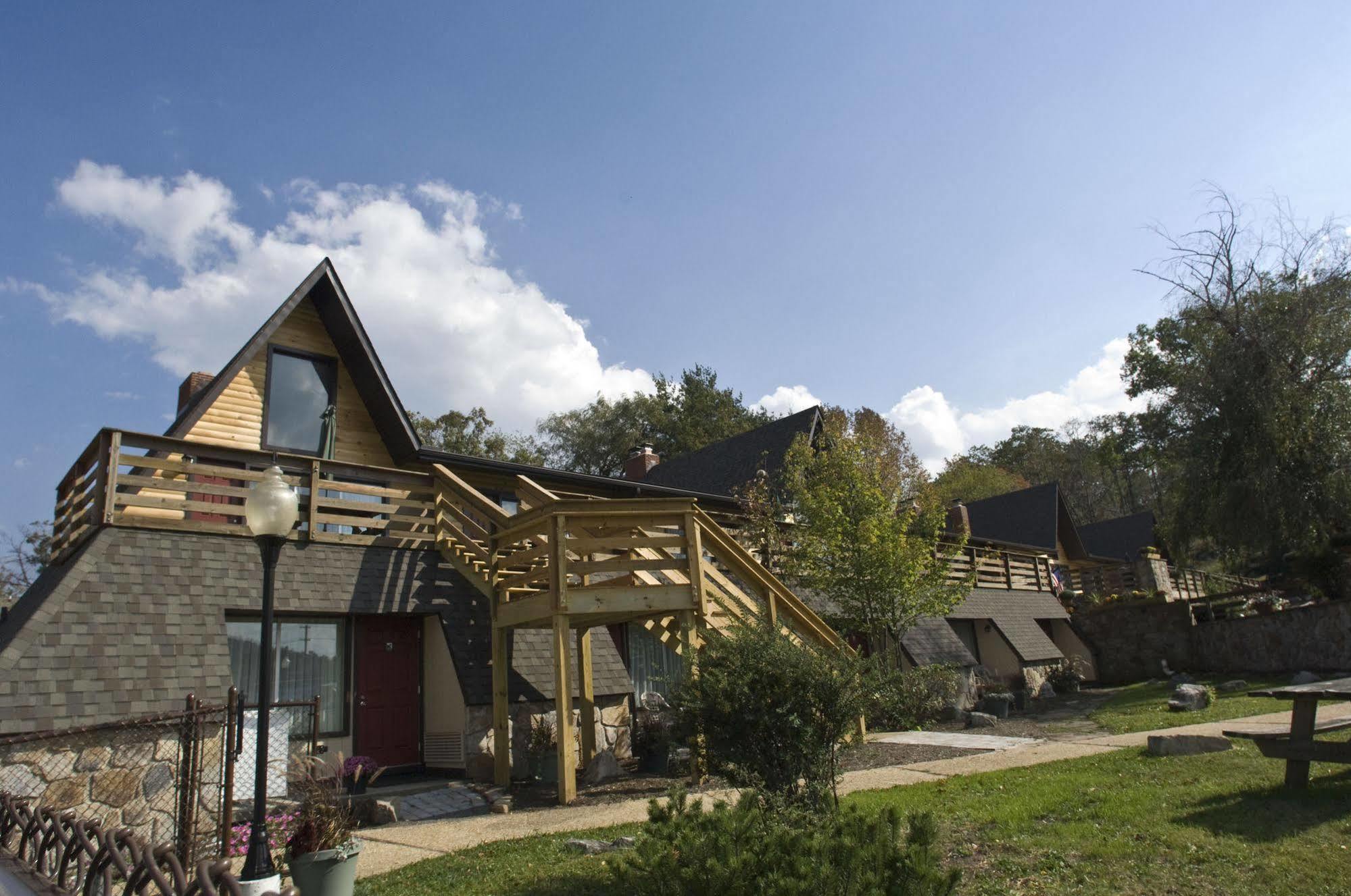 Inn At Deep Creek Oakland Exteriör bild